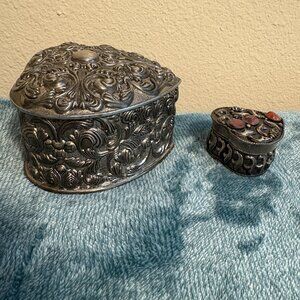 Vintage Silver Metal Heart Shape Set of 2 Jewelry Boxes with Ornate Design